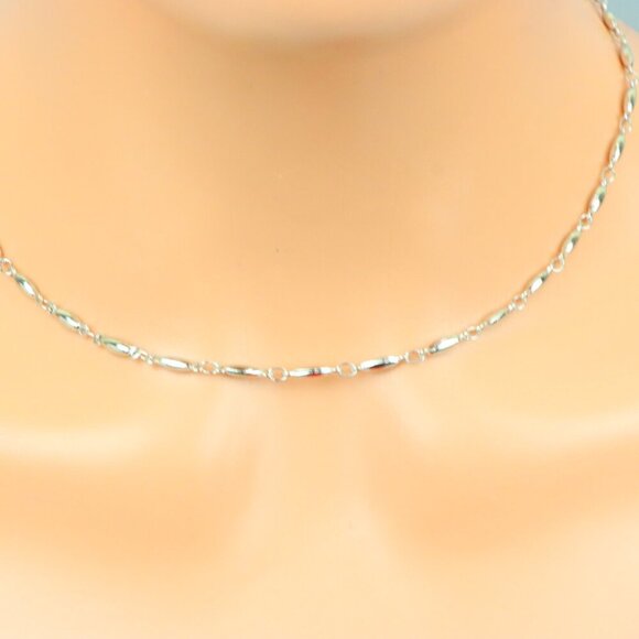 Delicate & Contemporary Necklace Chain, A Lovely Choice for Women, EVCH1819 - Picture 7 of 10